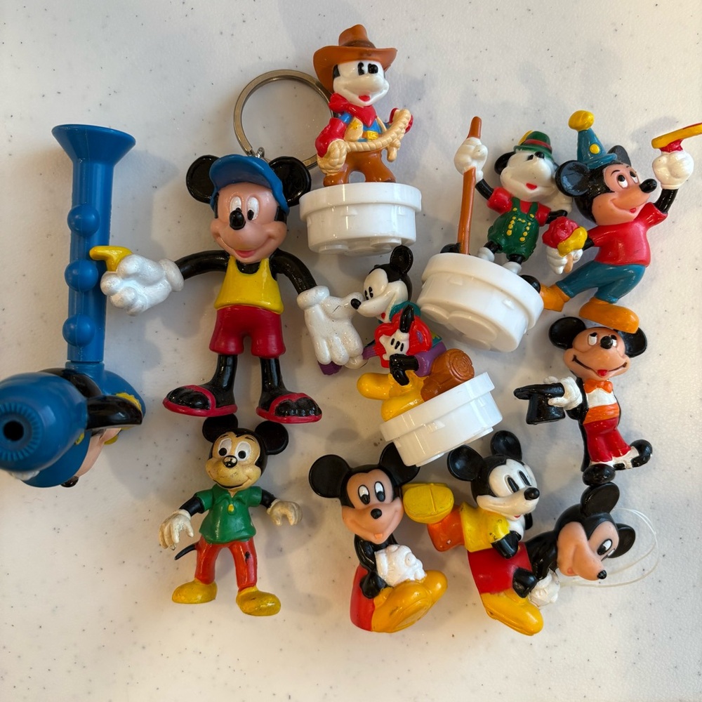 Lot of 11 Disney Vintage Pvc Figures Toppers Keychains Mickey Mouse Applause